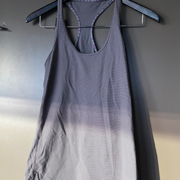 Lululemon Cool Reversible RacerBack - Picture 2 of 2